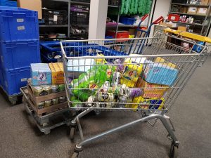 Wagen volgeladen voor voedselbank